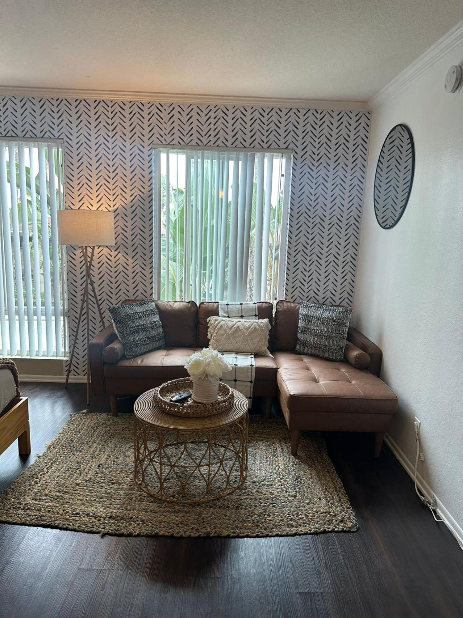 Loft Apartments At Hollywood Free Parking Close To Studios Universal Los Angeles Exterior foto
